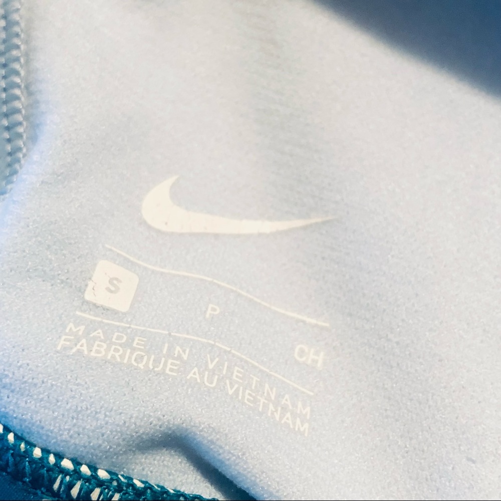 Nike Tank Top - Picture 4 of 12